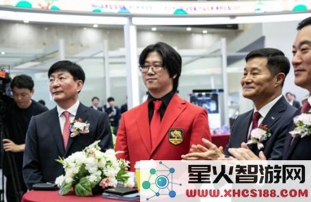 金亨泰凭借《胜利女神》和《剑星》成功晋级韩国财富榜前50名