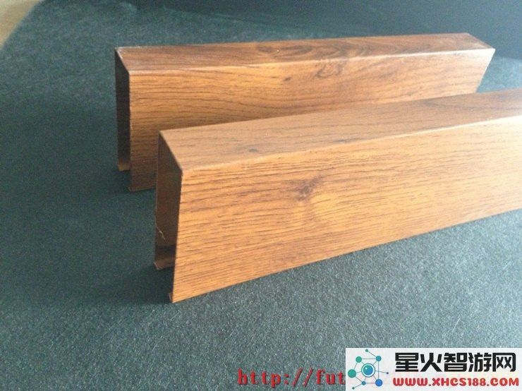 原神古韵典雅的木质书法桌案,展现书法艺术的独特魅力