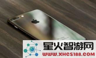 请问在苹果商店或者其他渠道哪里可以购买到原神的相关产品和周边？