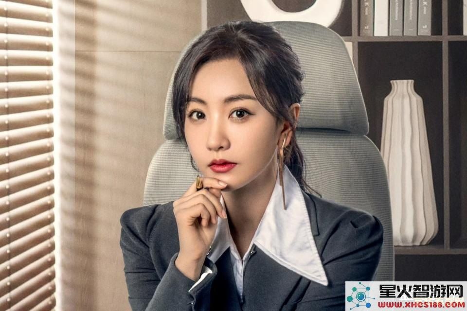原神游戏中精美壁纸及其诱人涩图欣赏，发现你喜欢的角色魅力十足
