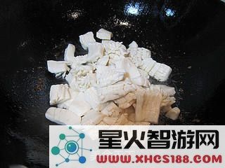 在原神中如何制作美味的沉香豆腐，探索其独特的风味与制作技巧